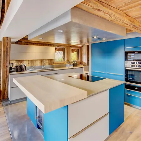 Chalet 5★, 15 Pers, Piscine Interieure, Vue Montagnes, 7 Ch, Terrasse, Animaux Acceptes La Clusaz