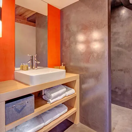 5★, 15 Pers, Piscine Interieure, Vue Montagnes, 7 Ch, Terrasse, Animaux Acceptes Chalet